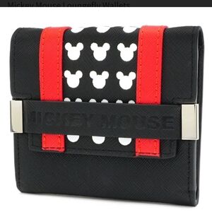 Loungefly Mickey mouse wallet